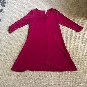 3/4 sleeve Francesca’s mini dress with crisscross neckline